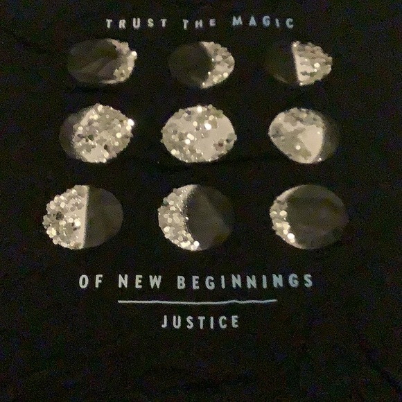 Black top Justice - Picture 1 of 3